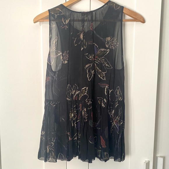 Aritzia Wilfred summer blouse - Picture 3 of 3